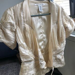 100 % silk gorgeous Diane Von Furstenberg wrap top